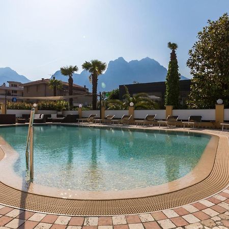 New Garden Torbole Sul Garda Exterior foto