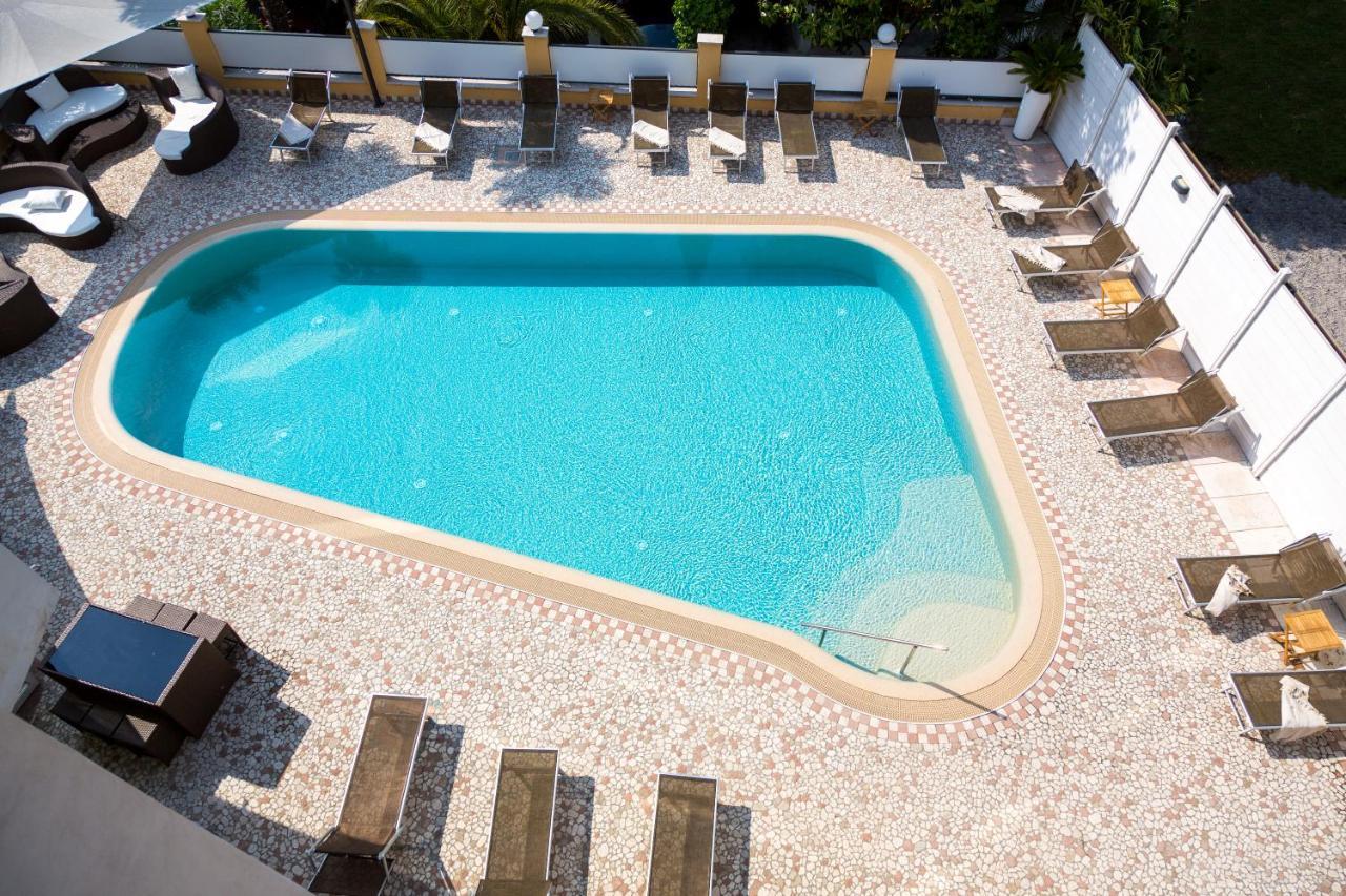 New Garden Torbole Sul Garda Exterior foto
