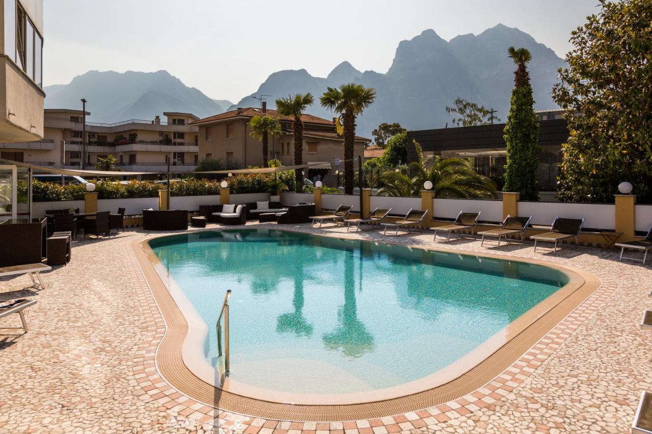 New Garden Torbole Sul Garda Exterior foto