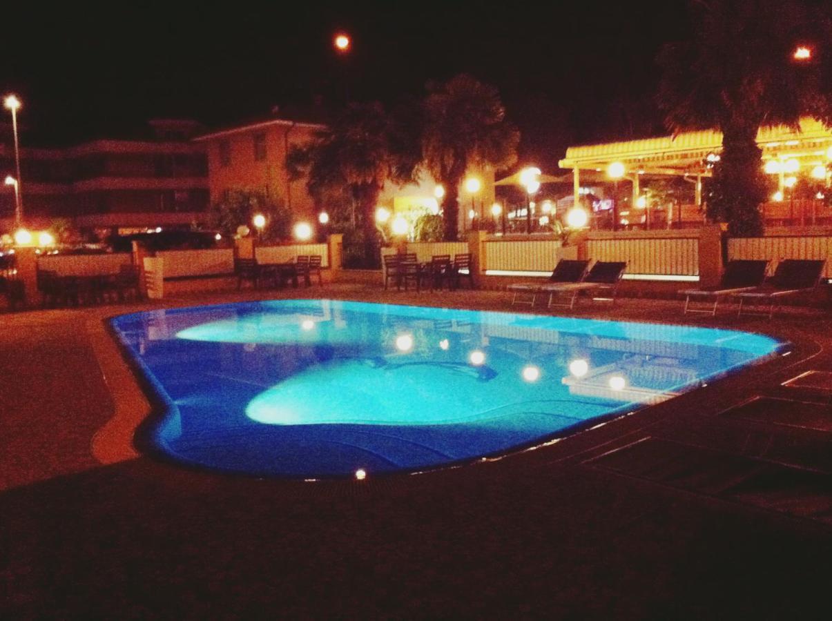 New Garden Torbole Sul Garda Exterior foto